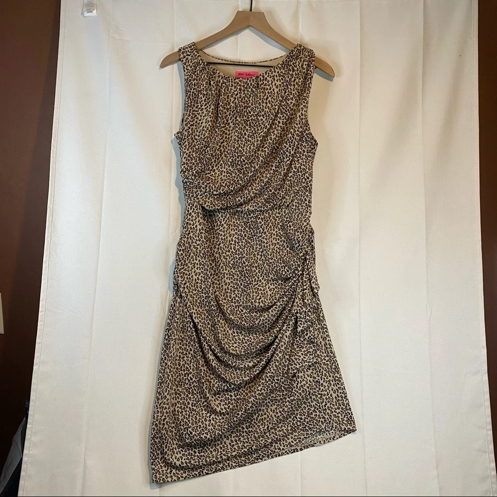 BETSEY JOHNSON Women’s Size 12 Dress Animal Leopard Stretch Sleeveless Lined - Picture 2 of 13